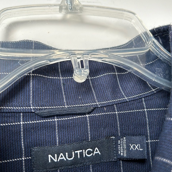 NAUTICA navy & white button down XXL - Picture 3 of 4